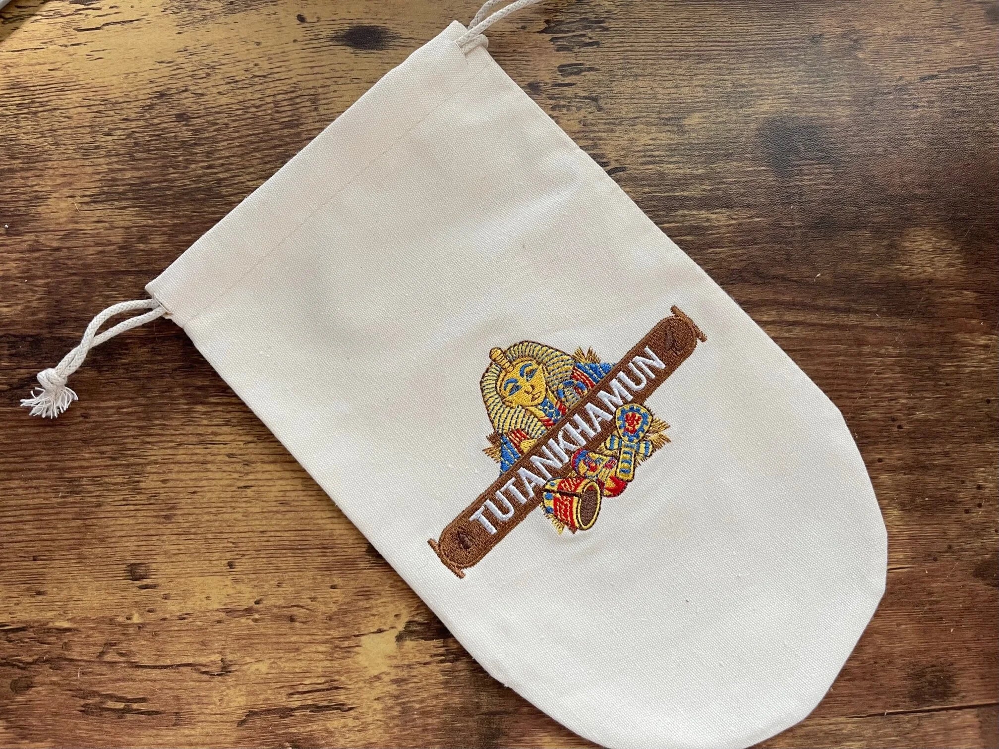 Tutankhamun Embroidered Tile Bag-zoom-1