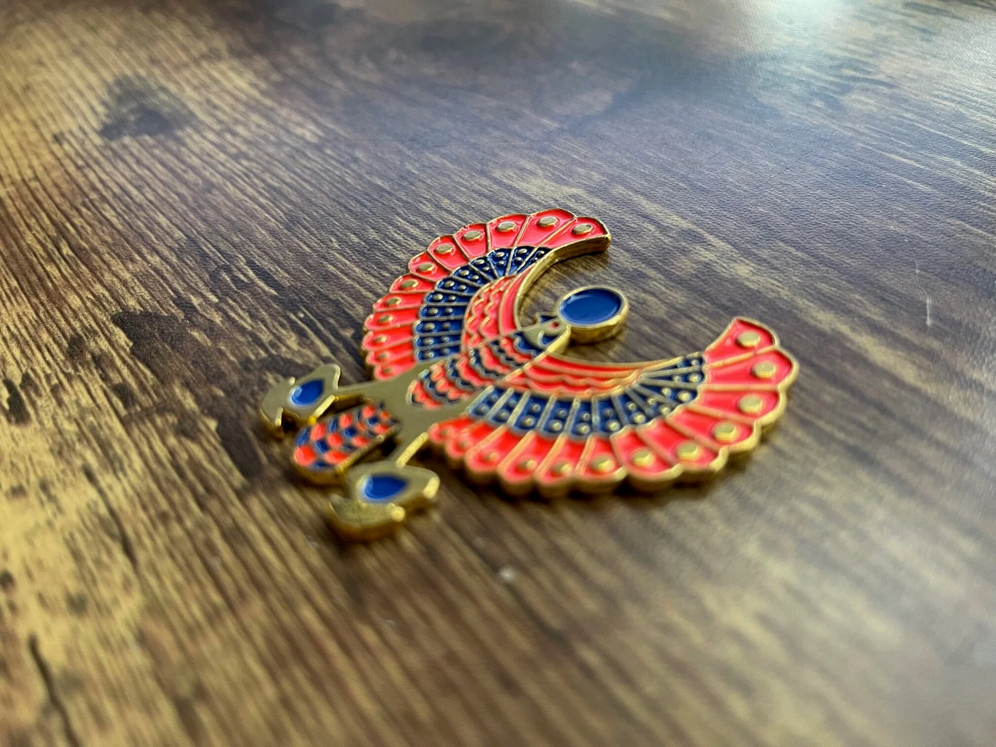 Tutankhamun Falcon Pectoral Enamel Coin-zoom-3