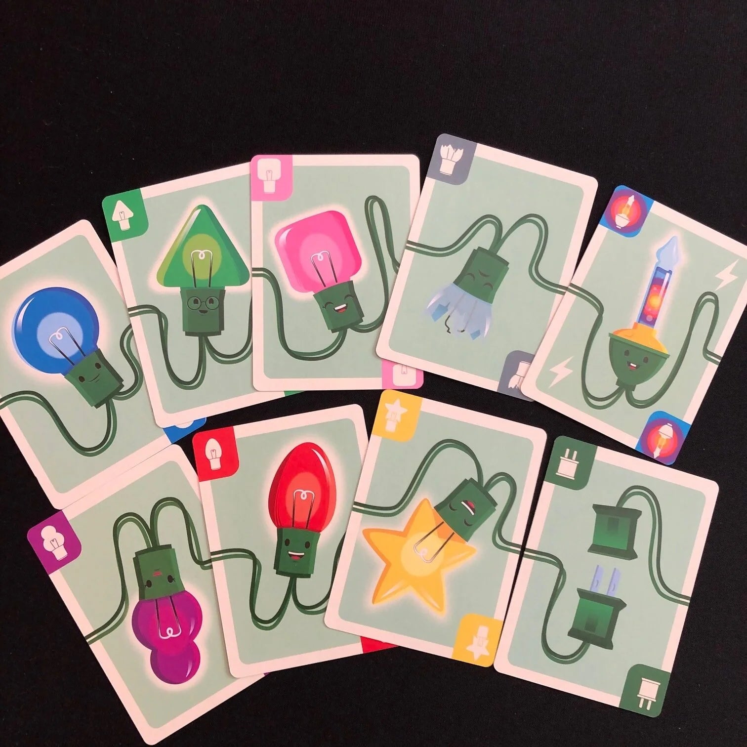 Christmas Lights: A Card Game-zoom-13