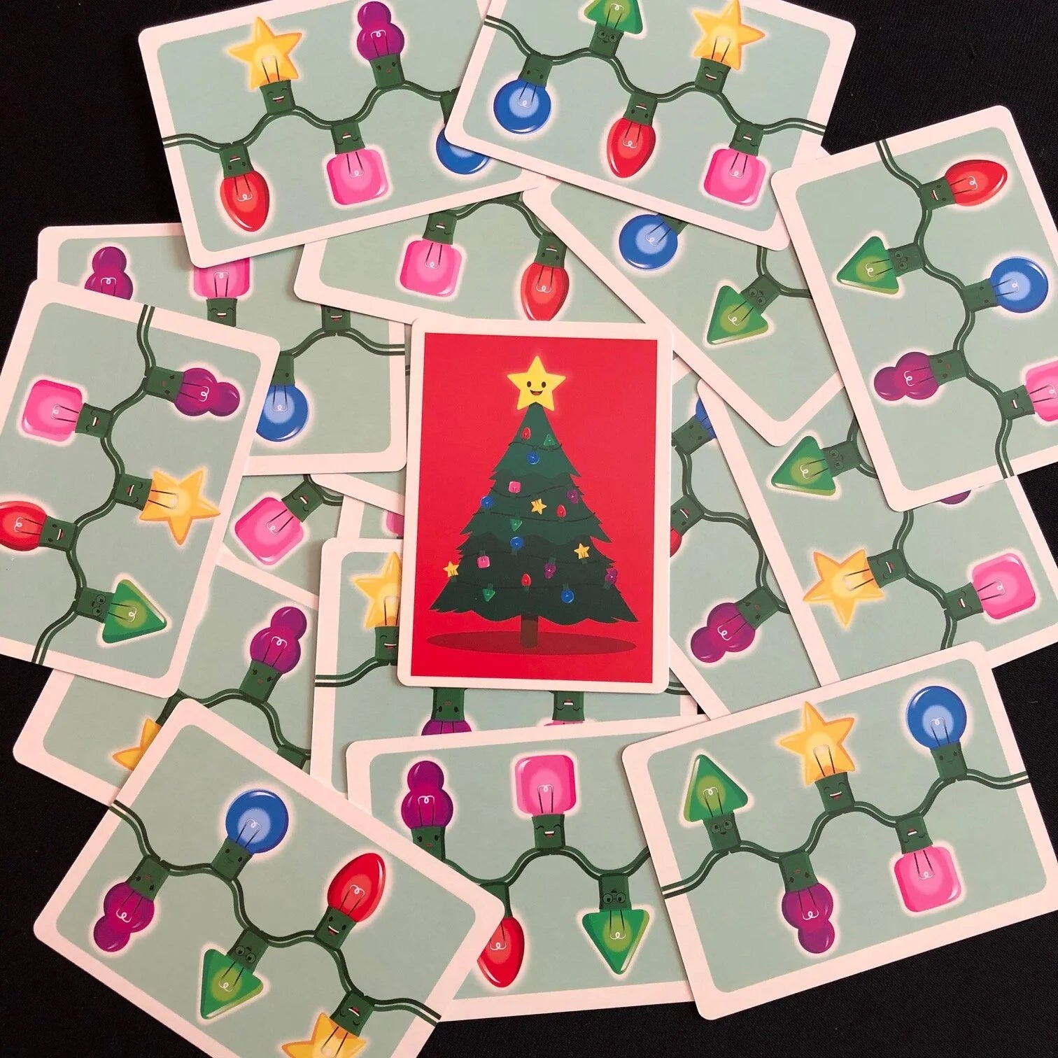 Christmas Lights: A Card Game-zoom-16