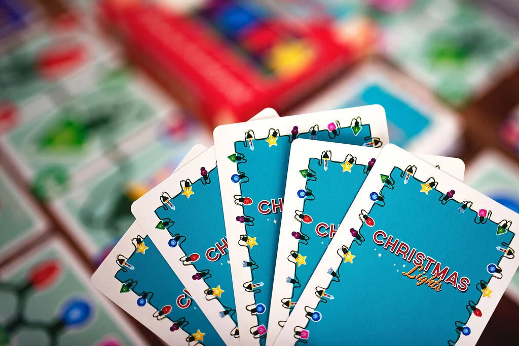 Christmas Lights: A Card Game-zoom-10